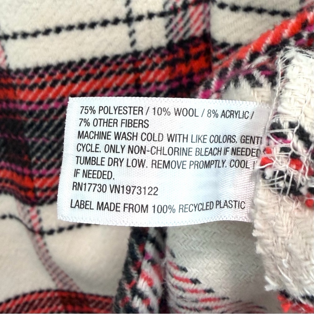 Universal Thread Plaid Button Down Shacket Jacket - image 9